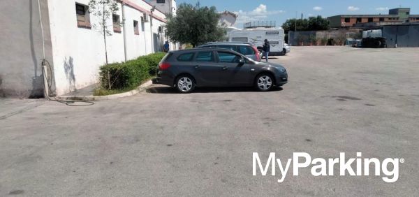 Taranto Cruise Parking