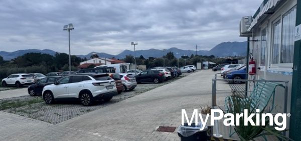 Lemon Airport Parking